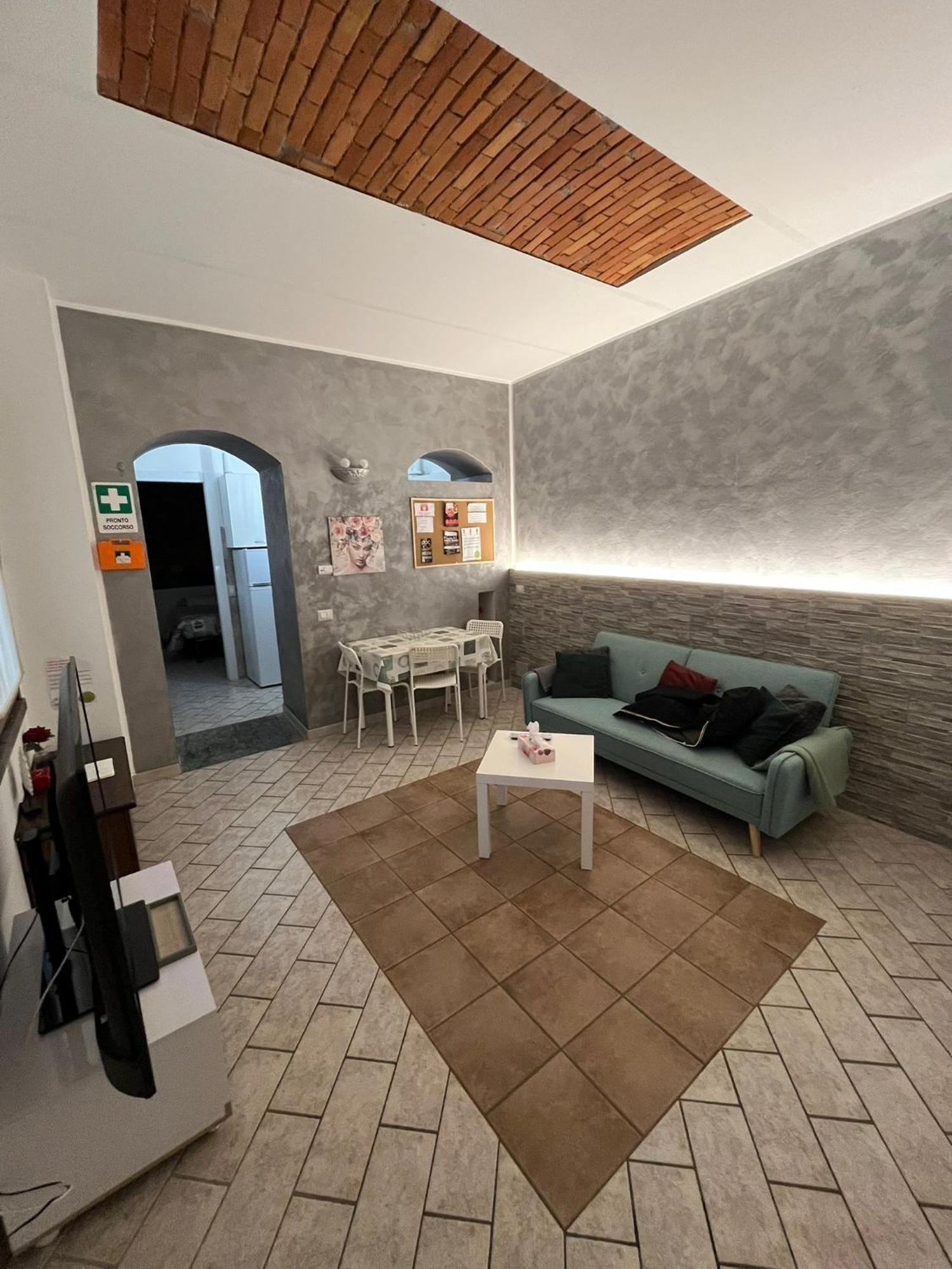 Casa Vacanza Il Gelsomino Somma Lombardo Exterior photo